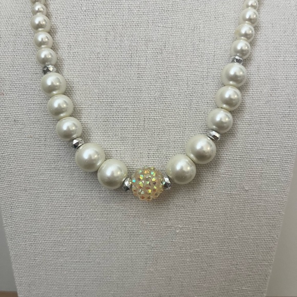 ✨ Vintage Faux Pearl Necklace - Picture 5 of 5